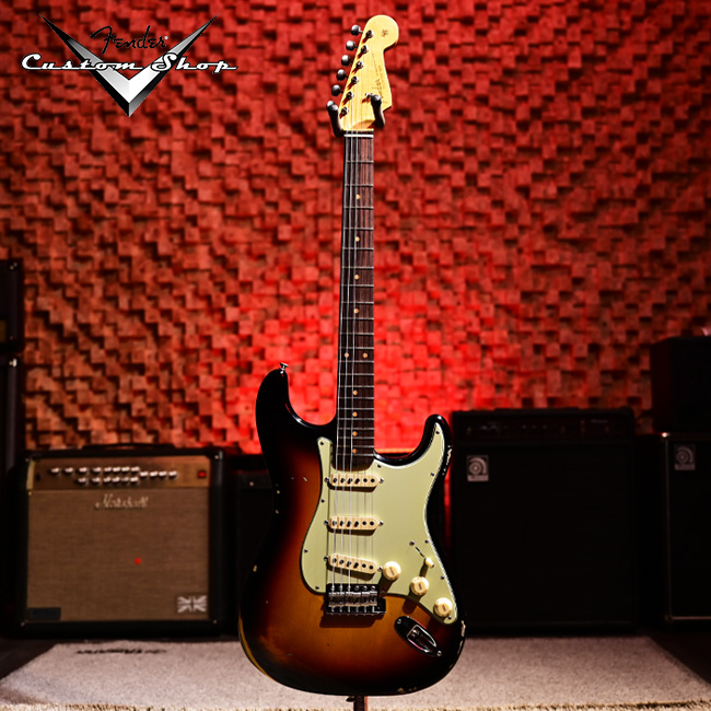 펜더 Custom Shop Late 62 Stratocaster Relic