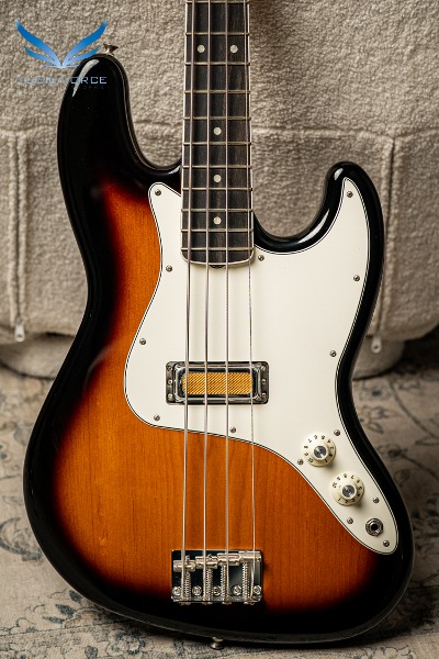 펜더 Gold Foil Jazz Bass