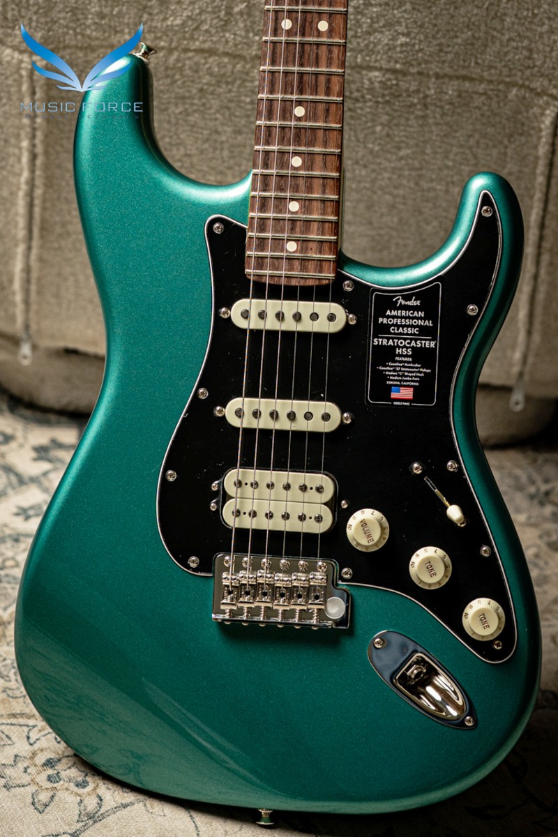 펜더 American Professional Classic Stratocaster SSH