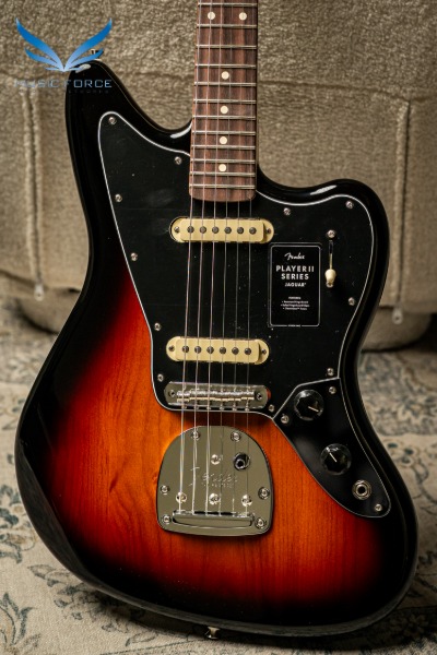 펜더 Player II Jaguar